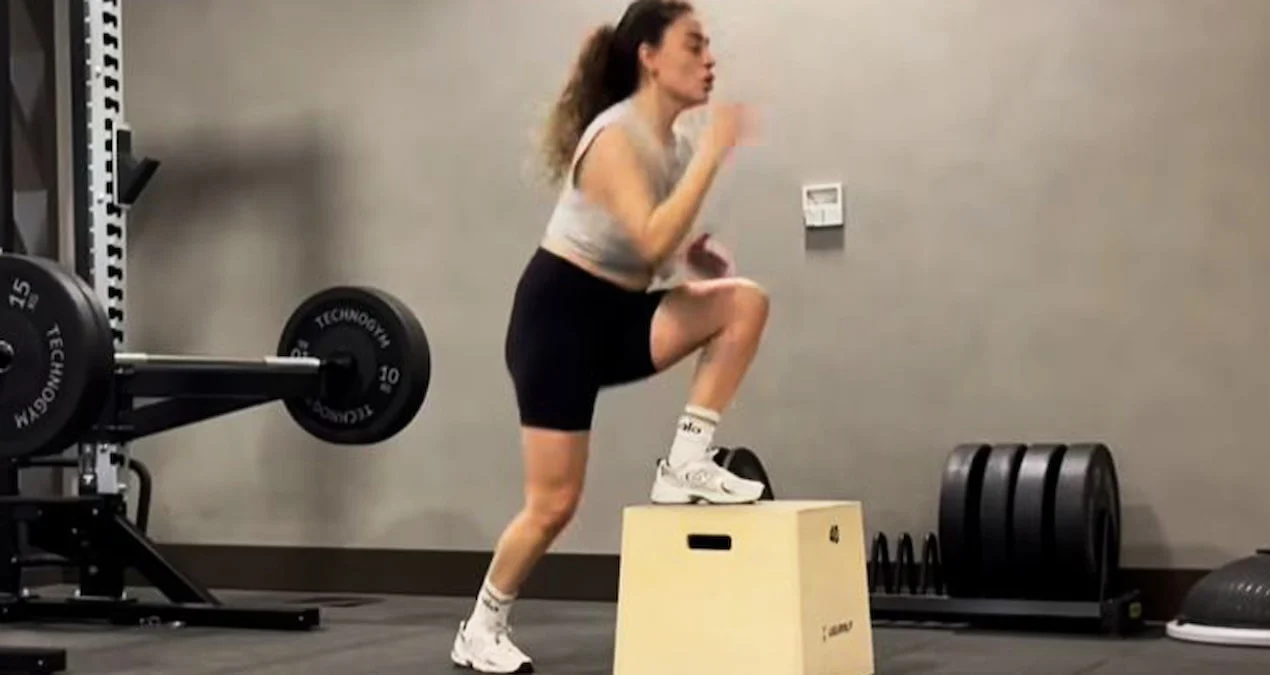 Dilan Çıtak "Survivor"a hazırlaşır