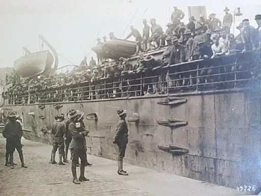 Birinci Dünya Müharibəsi əsgərlərinin 100 illik məktubları sahildə üzə çıxdı